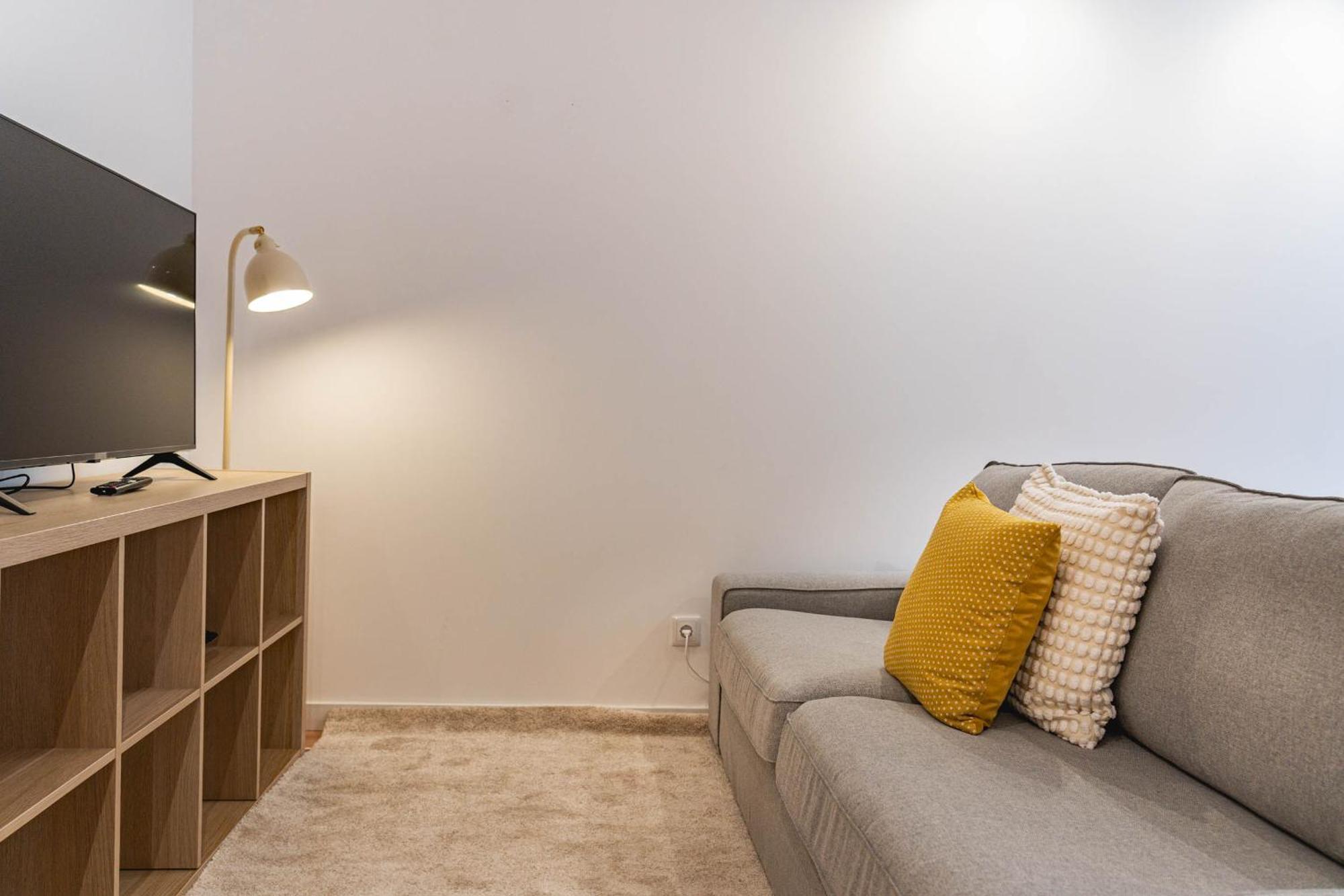 Blue Charm - Campolide Apartments Lisbon Bagian luar foto