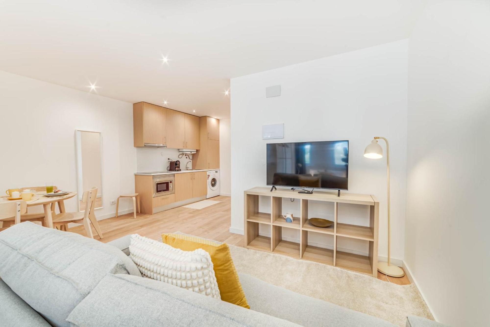 Blue Charm - Campolide Apartments Lisbon Bagian luar foto
