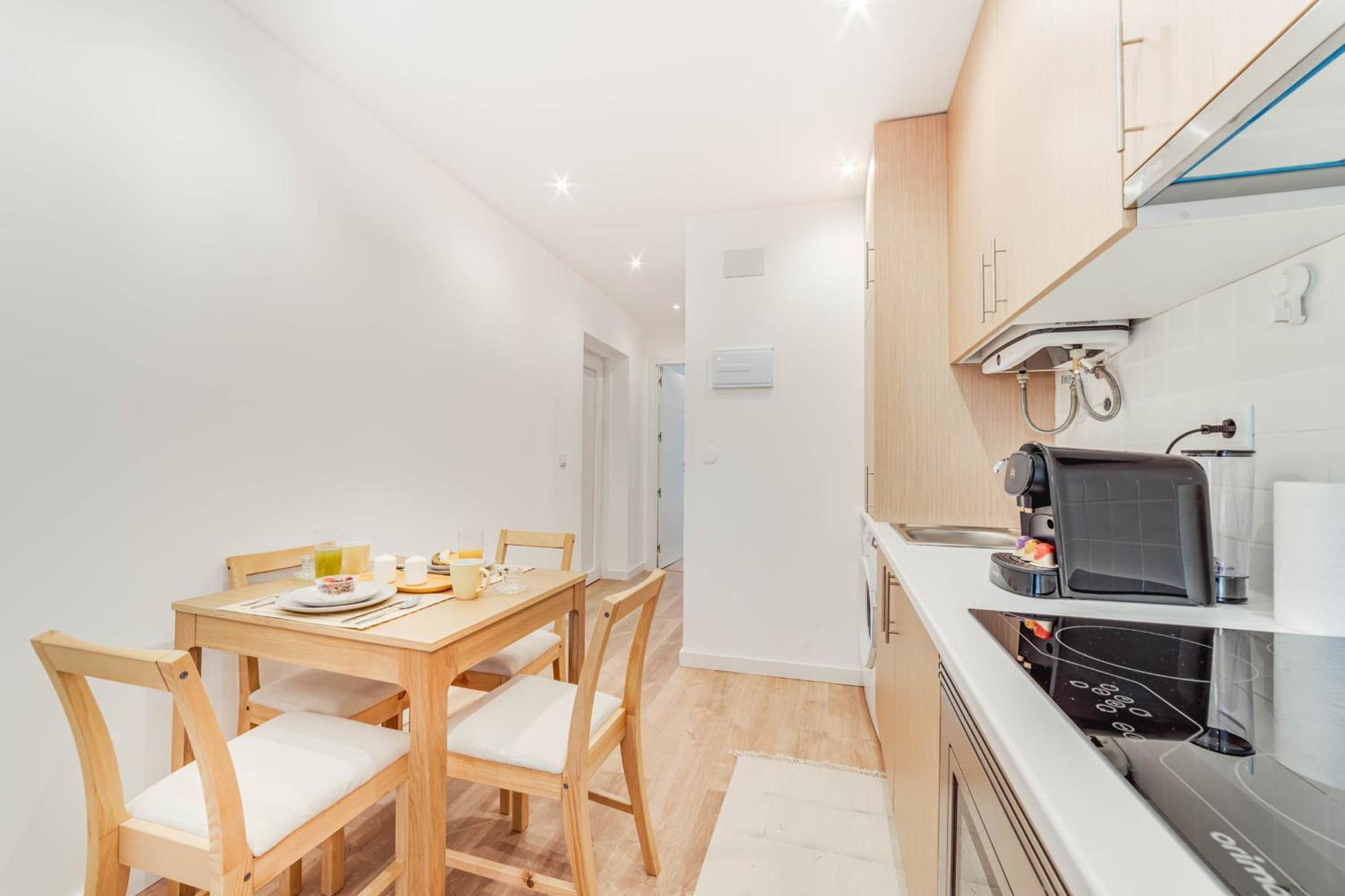 Blue Charm - Campolide Apartments Lisbon Bagian luar foto