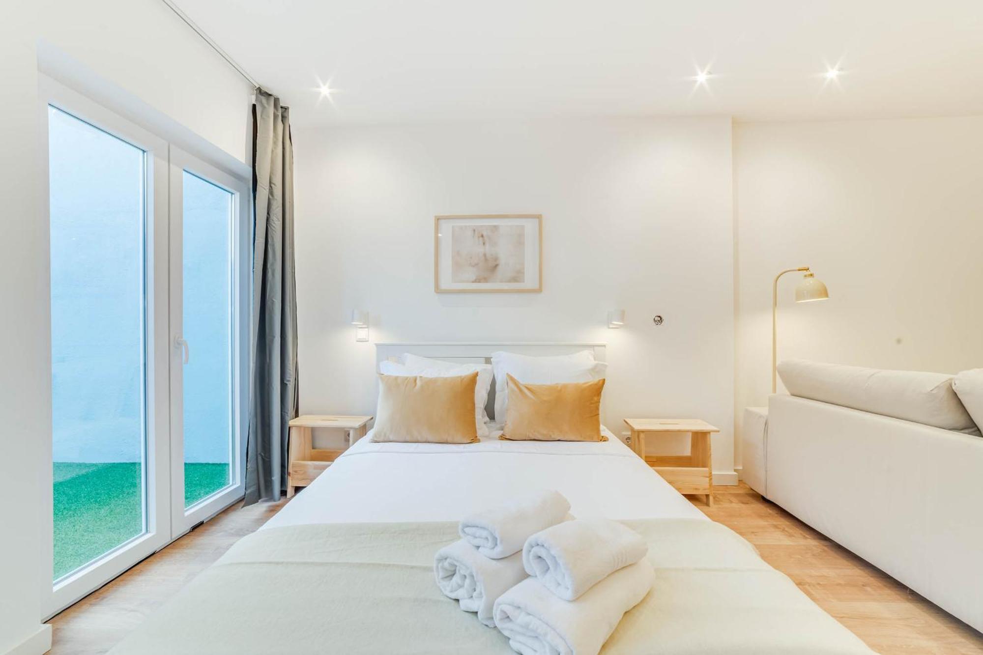 Blue Charm - Campolide Apartments Lisbon Bagian luar foto
