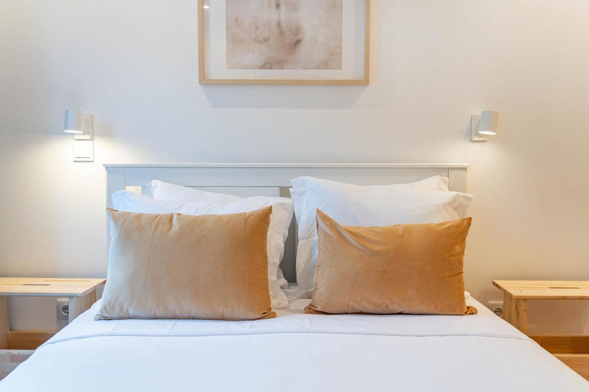 Blue Charm - Campolide Apartments Lisbon Bagian luar foto